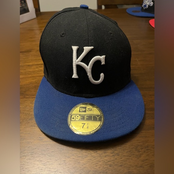MLB Kansas City Royals 7 1/4 fitted hat. Black/Blue hat - Picture 2 of 4